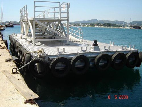 Pantalán flotante - Transmétal Industrie - de desembarque / para puerto deportivo / para puerto