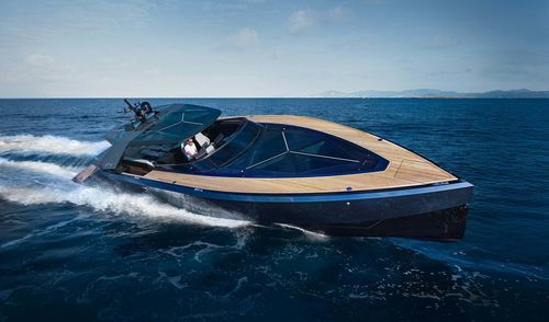 Yate a motor de crucero - 52 - SAY CARBON YACHTS - moderno / con hard-top / intraborda