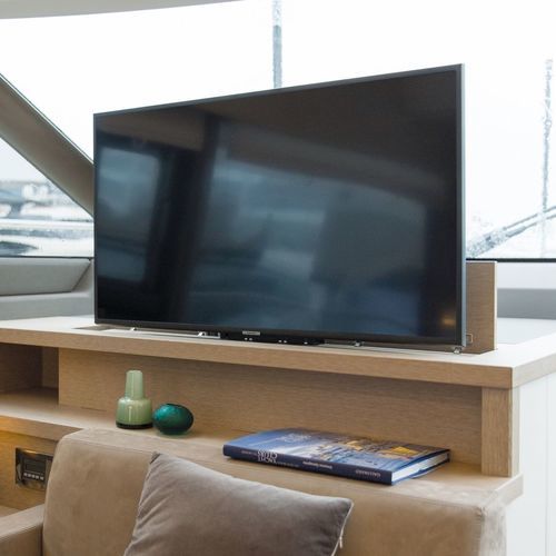 Ascensor para televisor - NOVAL - para yate
