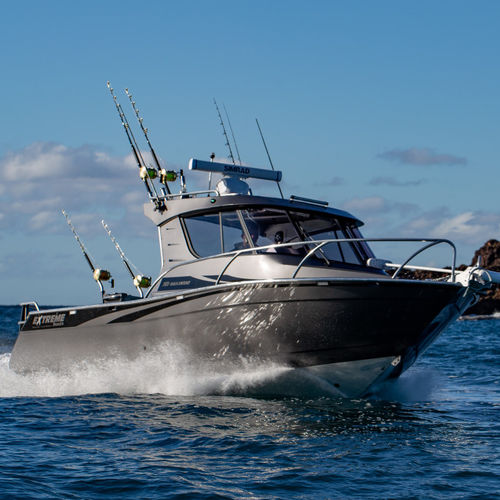 Walkaround fueraborda - 795  - Extreme Boats EU Ltd. - con caseta de timón / de pesca deportiva / de aluminio