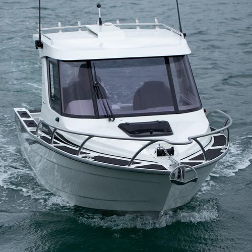 Barco de motor de pesca-paseo fueraborda - 616 GAME KING - Extreme Boats EU Ltd. - con caseta de timón / de aluminio / 5 personas máx.