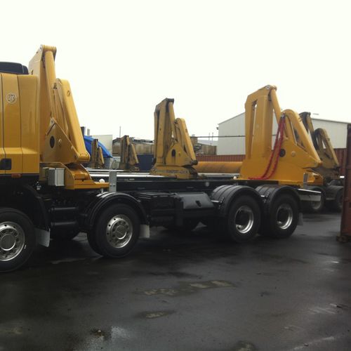 Remolque portacontenedores - HC20  - SWINGLIFT - para astillero naval / para terminal portuaria / de carga lateral