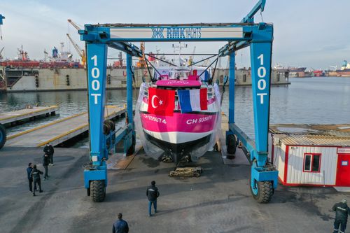 Barco profesional arrastrero - FVT120 - Nova Shipyard - de material compuesto reforzado con fibra de vidrio / de acero