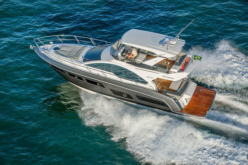 Yate a motor de crucero - 510 GT - Schaefer Yachts - con fly / con 3 camarotes / con 7 literas