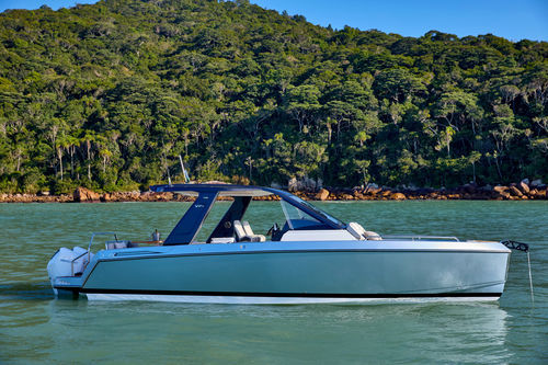 Barco cabinado intraborda - V34 - Schaefer Yachts - fueraborda / bimotor / soft-top