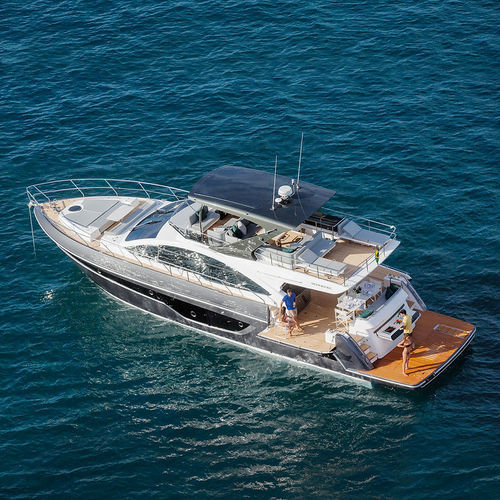 Yate a motor de crucero - 660 - Schaefer Yachts - con fly / con popa abierta / con 4 camarotes