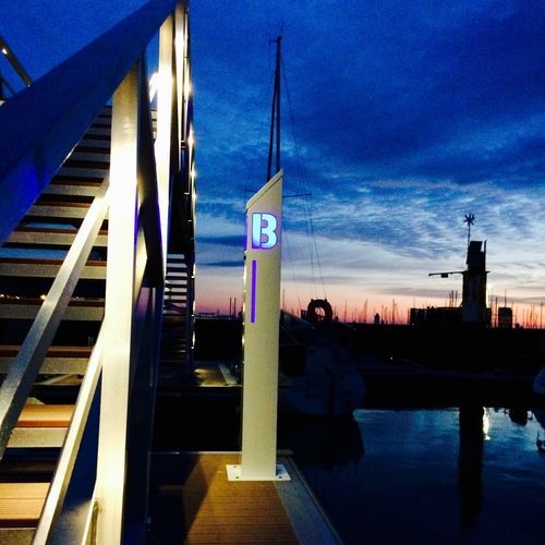 Iluminación para pantalanes LED - TT 2500 - ARMARINA