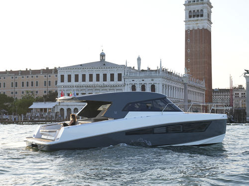 Cabin-cruiser catamarán - M45 - MAKAI Yachts - intraborda / bimotor / open