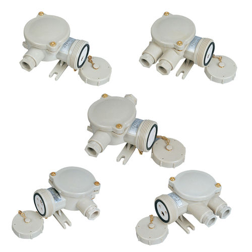 Enchufe estanco para buque - CZS series - Zhejiang Bozhou Marine Electric Technology Co., Ltd. - para barco / hembra / con calota de protección