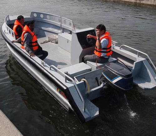 Barco profesional barco de trabajo - Centurion 20 - Five Aluminium Boat and Engineering Pte Ltd - diésel / fueraborda / de aluminio