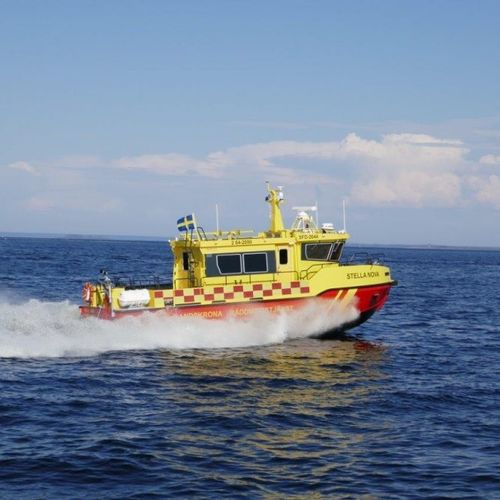 Barco profesional barco de bomberos - 1370 - Kewatec - barco ambulancia / embarcación de recuperación de hidrocarburos / IPS drive intraborda