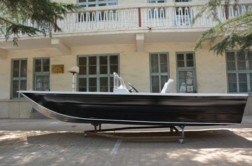 Bote fueraborda - FISHER 580 - Qingdao Allheart Marine Co., Ltd. - open / con consola central / de pesca