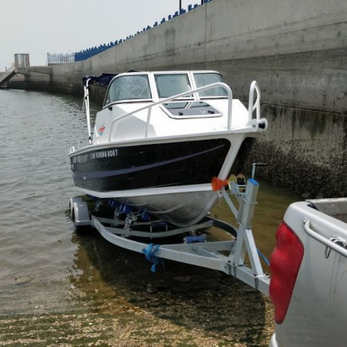 Bote fueraborda - PIONEER 580 - Qingdao Allheart Marine Co., Ltd. - open / con doble consola / de pesca deportiva