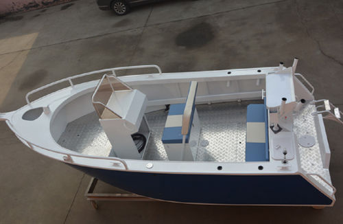 Barco de motor de pesca-paseo fueraborda - SAIL 510 - Qingdao Allheart Marine Co., Ltd. - open / con consola central
