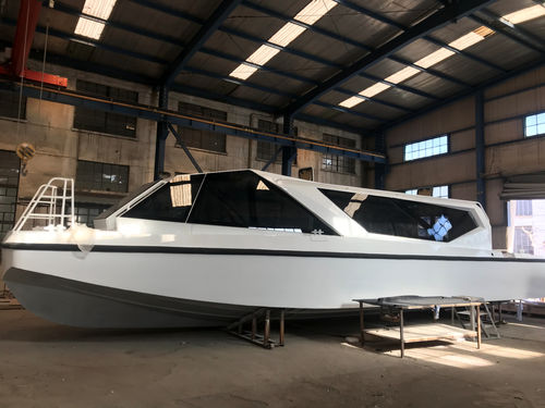 Barco cabinado fueraborda - CYBERLIFE 1400 - Qingdao Allheart Marine Co., Ltd. - trimotor / con caseta de timón / de aluminio