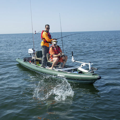 Embarcación neumática fueraborda - FishSkiff™ 16 - SeaEagle.com - semirrígida / open / para la pesca