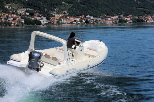 Embarcación neumática catamarán - EUFORIA 850 - Lomac - fueraborda / con casco rígido / RIB