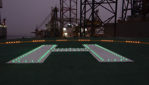 Luz de señalización para buque - Pharodeck­­™ - PHAROS MARINE AUTOMATIC POWER - para helipuerto / preensamblada
