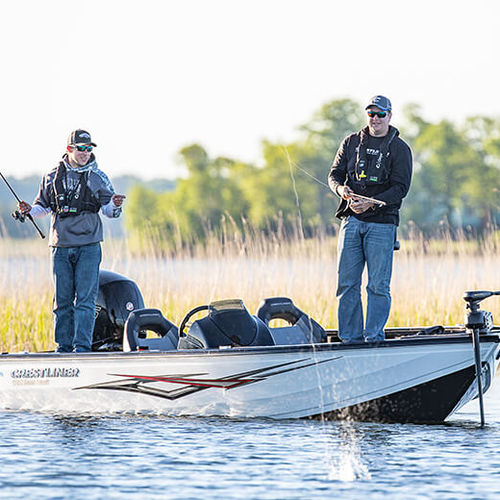 Bass boat fueraborda - 1750 HAWK  - Crestliner - con consola lateral / de pesca deportiva / de aluminio