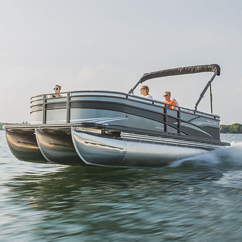 Barco pontón fueraborda - 240 RALLY DX  - Crestliner - tri-tube / de esquí acuático / de pesca deportiva