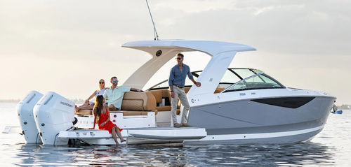 Barco cabinado fueraborda - H33 OB - Four Winns - bimotor / open / bow-rider