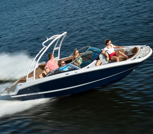 Deck-boat intraborda - HD2 - Four Winns - open / con doble consola / bow-rider