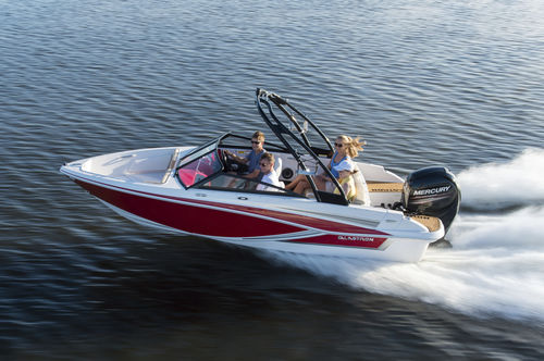 Runabout fueraborda - GT 180 - Glastron - bow-rider / con doble consola / de wakeboard
