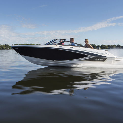 Runabout intraborda - GTX 185 - Glastron - bow-rider / 8 personas máx. / con solárium