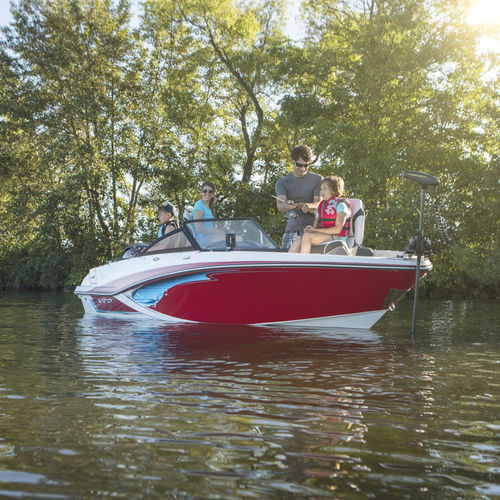 Runabout fueraborda - GTSF 180 - Glastron - bow-rider / con doble consola / de wakeboard