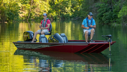 Bass boat fueraborda - Stinger 175C - Lowe - con consola lateral / open / de pesca deportiva