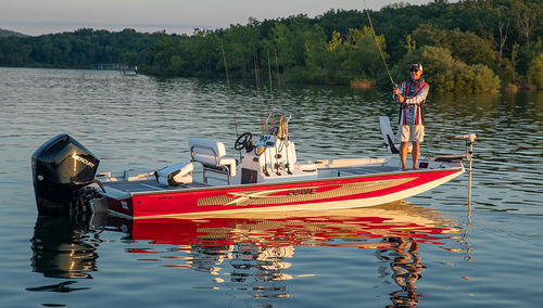 Bay boat fueraborda - 22 BAY - Lowe - bimotor / con consola central / open
