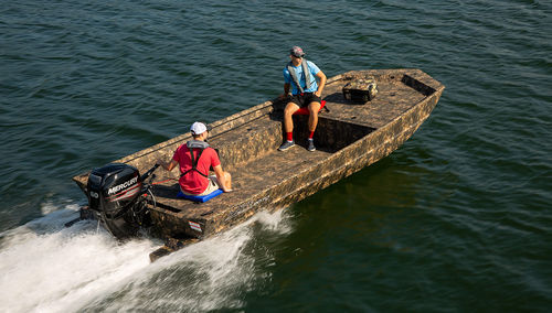 Jon boat fueraborda - Roughneck 2070 Deluxe Tiller - Lowe - open / de pesca deportiva / de aluminio