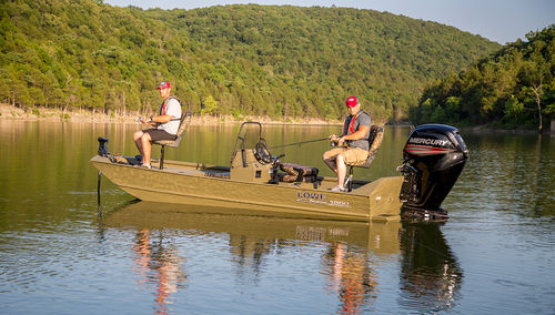 Jon boat fueraborda - Roughneck 1860 Tunnel Jet - Lowe - con consola central / open / de pesca deportiva