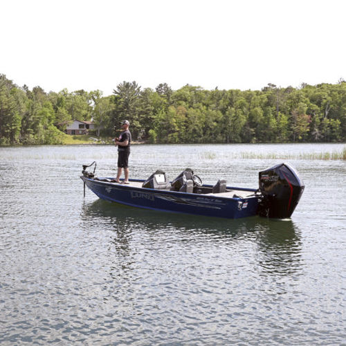 Bass boat fueraborda - 1875  - Lund - con doble consola / de pesca deportiva / de aluminio