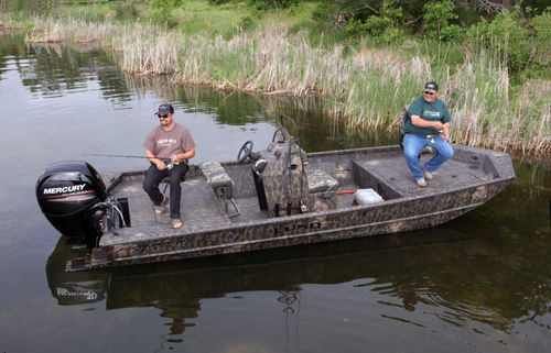 Jon boat fueraborda - 2070 PREDATOR - Lund - con consola central / con consola lateral / de pesca deportiva