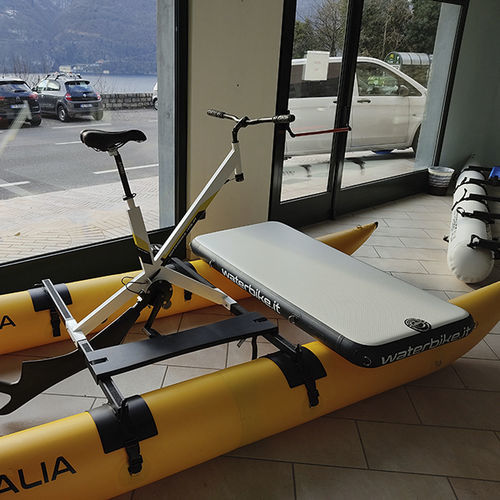 Plataforma inflable - Inflatable mattress - WATERBIKE ITALIA - flotante / para bicicleta acuática