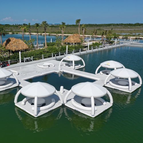 Plataforma para resort - The Harbor  - AquaBanas - de baño / inflable / para puerto deportivo