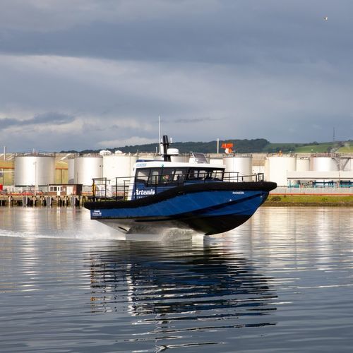 Barco profesional barco de trabajo - EF-12 - Artemis Technologies - eléctrico / con casco rígido / con foil