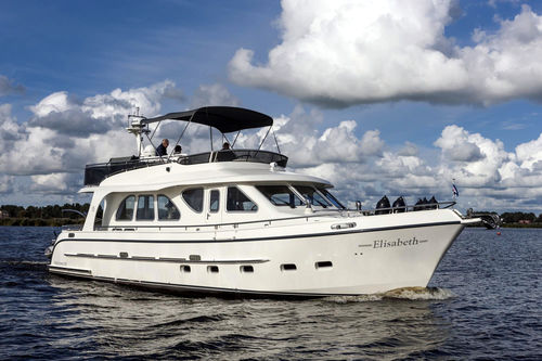Barco cabinado intraborda - GV 1500 - Aquanaut - con fly / fluvial / con 2 camarotes