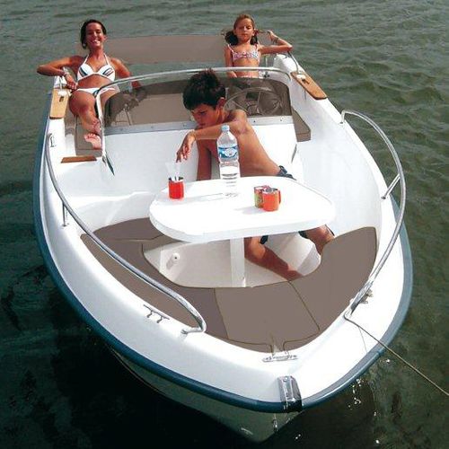 Barco open intraborda - Cap-Ferret 472 - B2 marine - con consola central / 5 personas máx. / con solárium