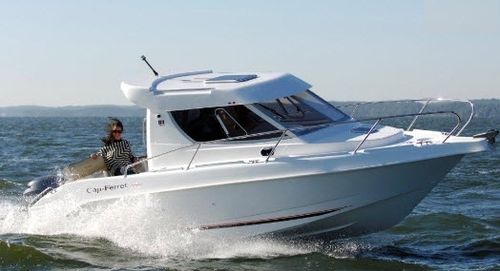 Cabin-cruiser fueraborda - 722 T - B2 marine - con hard-top / con caseta de timón / de pesca deportiva