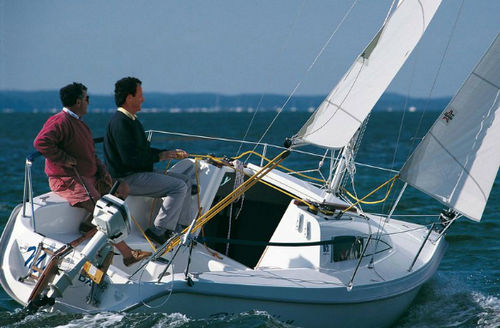 Velero de crucero - BLUE DJINN - B2 marine - con 4 literas / con quilla retráctil