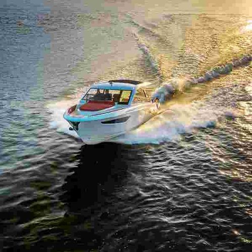 Barco cabinado intraborda - VIDA 33 - BAVARIA YACHT - fueraborda / bimotor / con hard-top