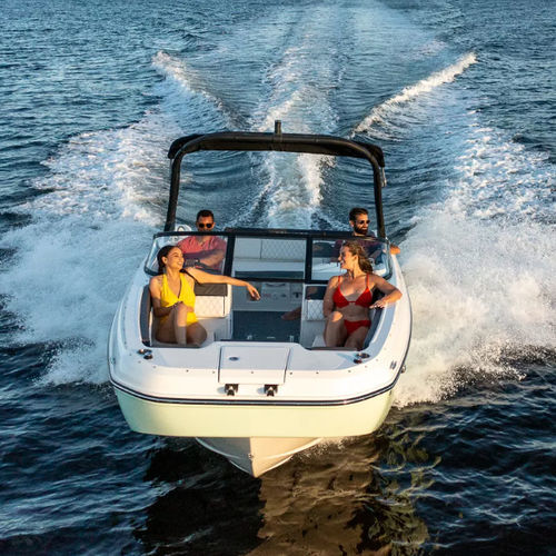 Deck-boat intraborda - DX2250 - Bayliner - con doble consola / open / bow-rider