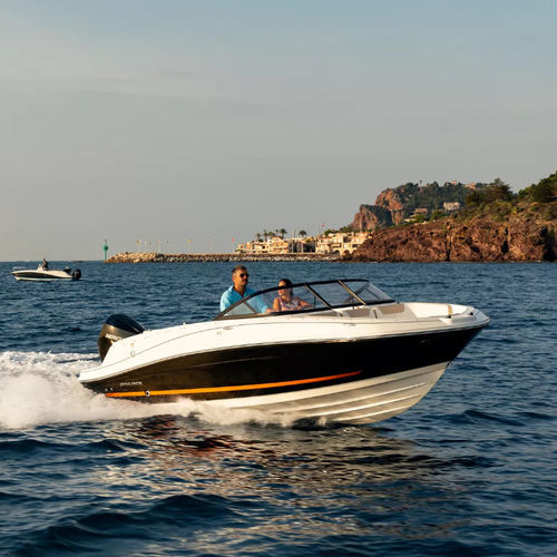 Runabout fueraborda - VR5 OB - Bayliner - con doble consola / bow-rider / open