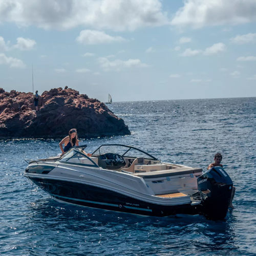 Cabin-cruiser fueraborda - VR6 Cuddy OB - Bayliner - open / con doble consola / de esquí acuático