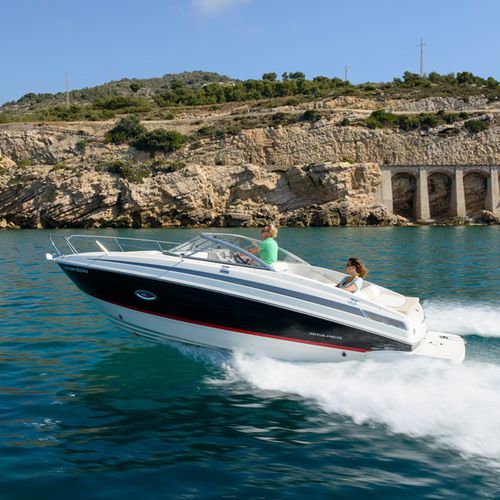 Cabin-cruiser intraborda - 742R - Bayliner - diésel / open / con doble consola