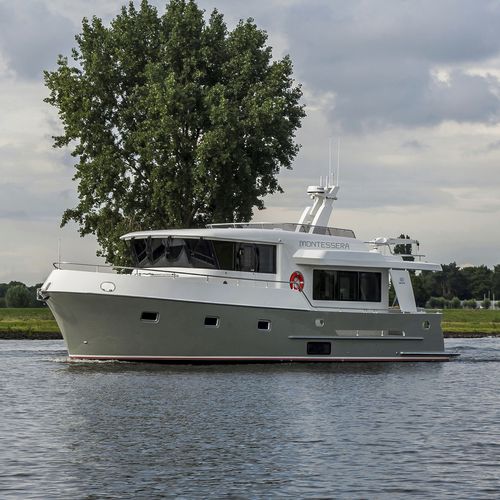 Yate a motor de crucero - 500  - Altena Yachting - trawler / raised pilothouse