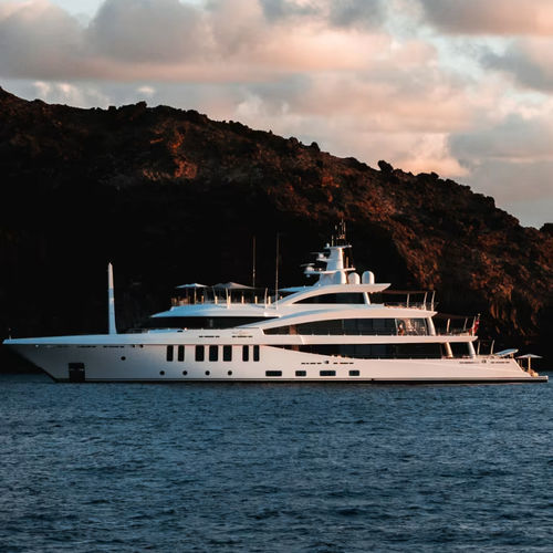 Megayate de crucero - MOONSTONE - Amels - raised pilothouse / con helipuerto / a medida