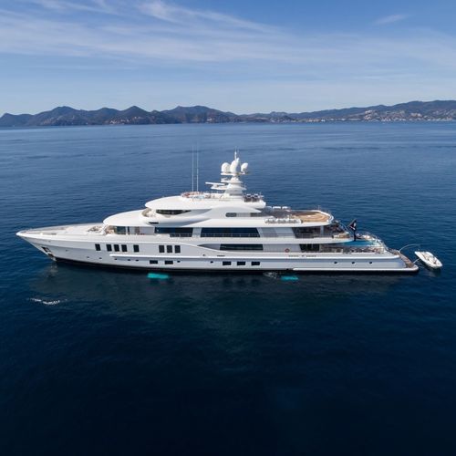 Megayate de crucero - NEW DREAMS - Amels - raised pilothouse / con piscina / con helipuerto